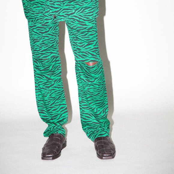 KkCo Slit Carpenter Pant in Green Zebra - Picture 2 of 5